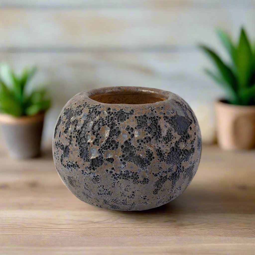 Cave Planter - iROCHiDesigner Pot