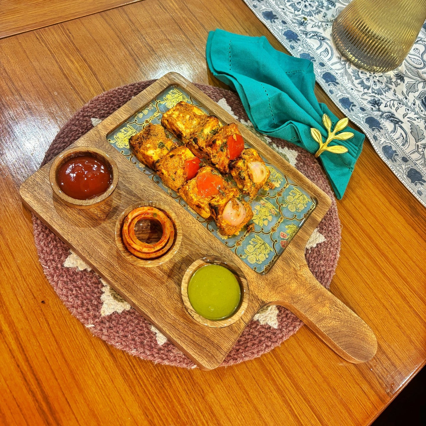 Flower Wooden Platter with Bowl - iROCHiChip and Dip