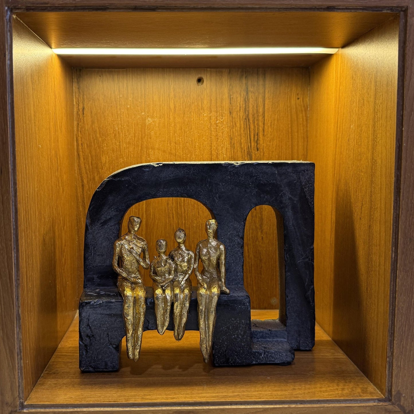 La Familia Decorative - iROCHiDecor