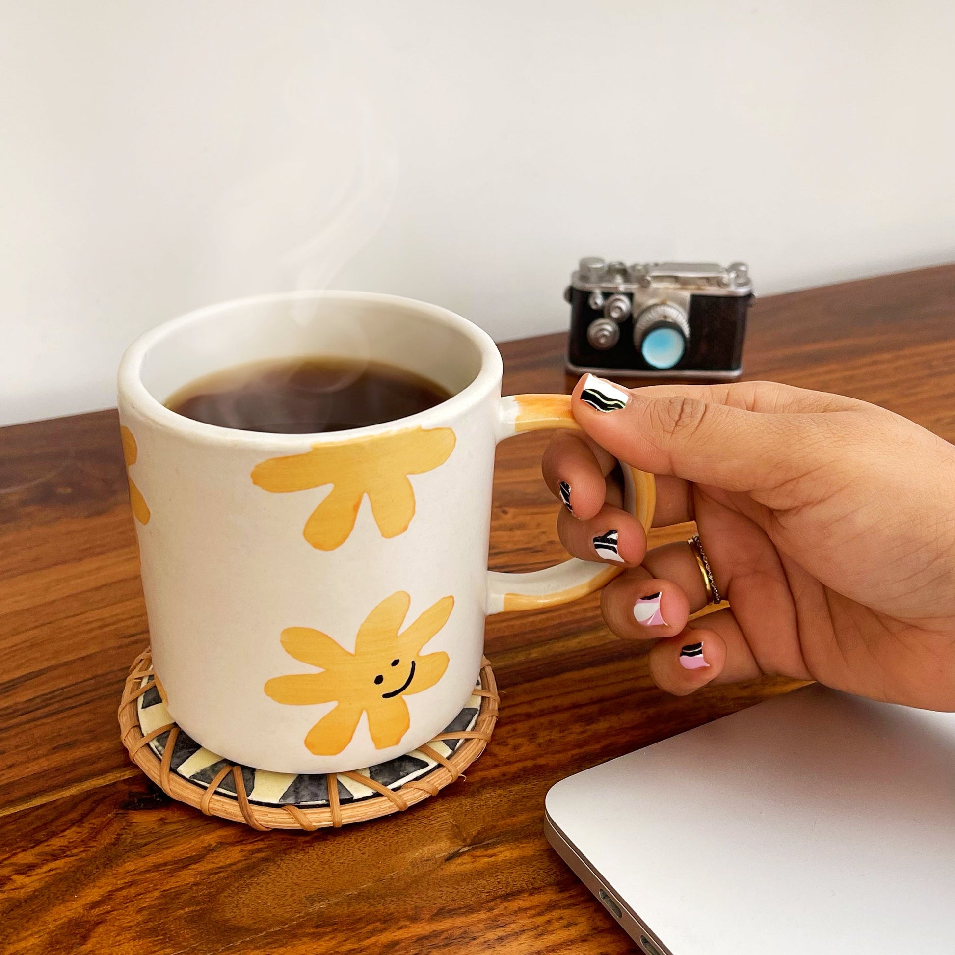 Smiley Flower Coffee Mug - iROCHiMugs